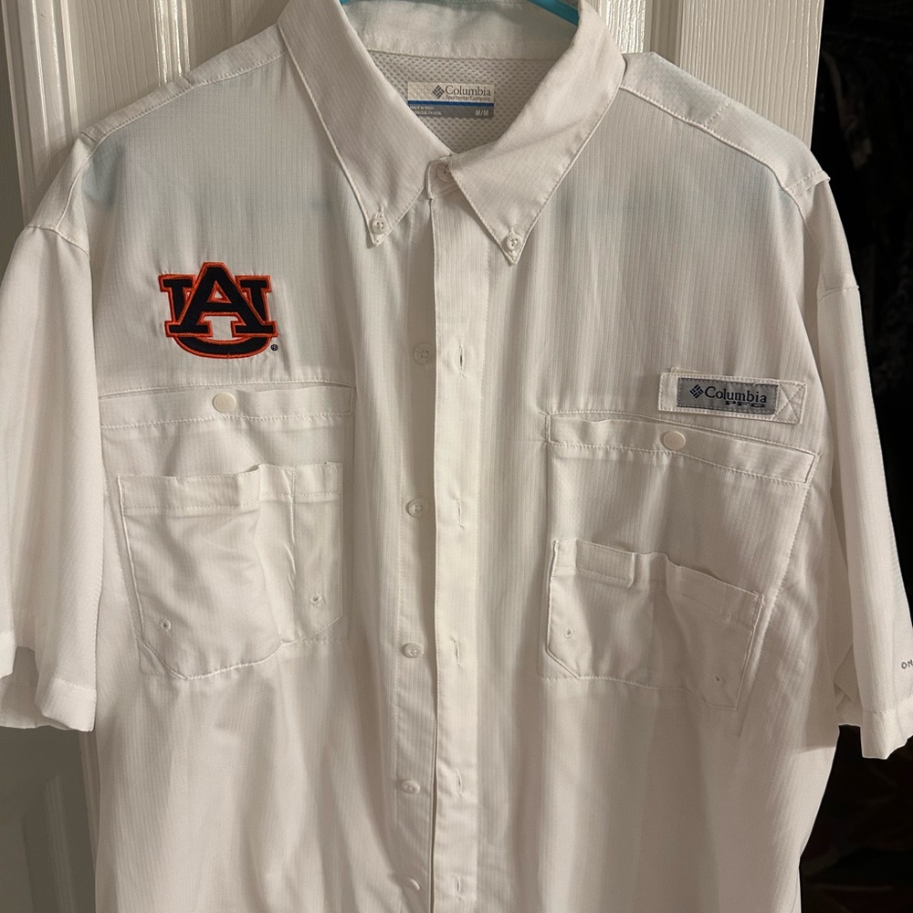Columbia White Casual Button Down Shirt with Classic Collar Auburn University